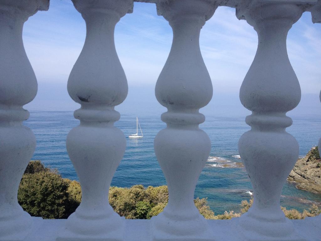Villa Parisi Grand Hotel กัสตีลยอนเชลโล ภายนอก รูปภาพ