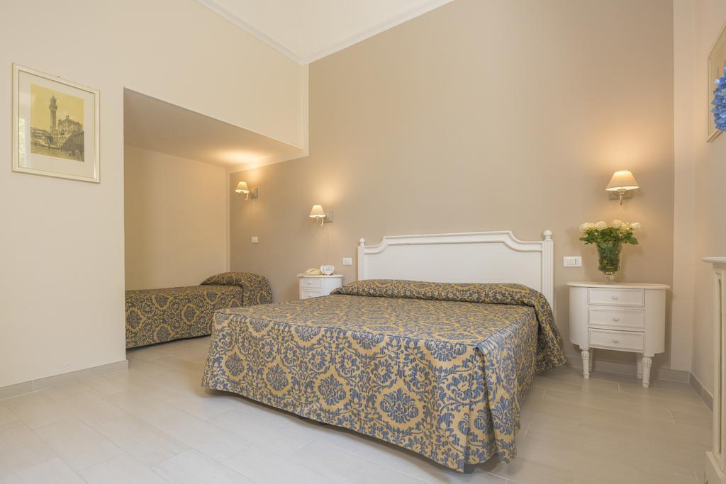 Villa Parisi Grand Hotel กัสตีลยอนเชลโล ภายนอก รูปภาพ